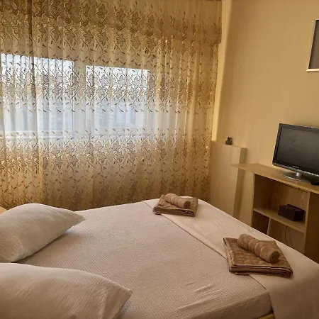 Apartment Ap 3 Decomandate In Apropiere De Plaja Perla, Constanta Constanta