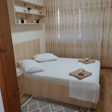 Lejlighed Ap 3 Decomandate In Apropiere De Plaja Perla, Constanta *